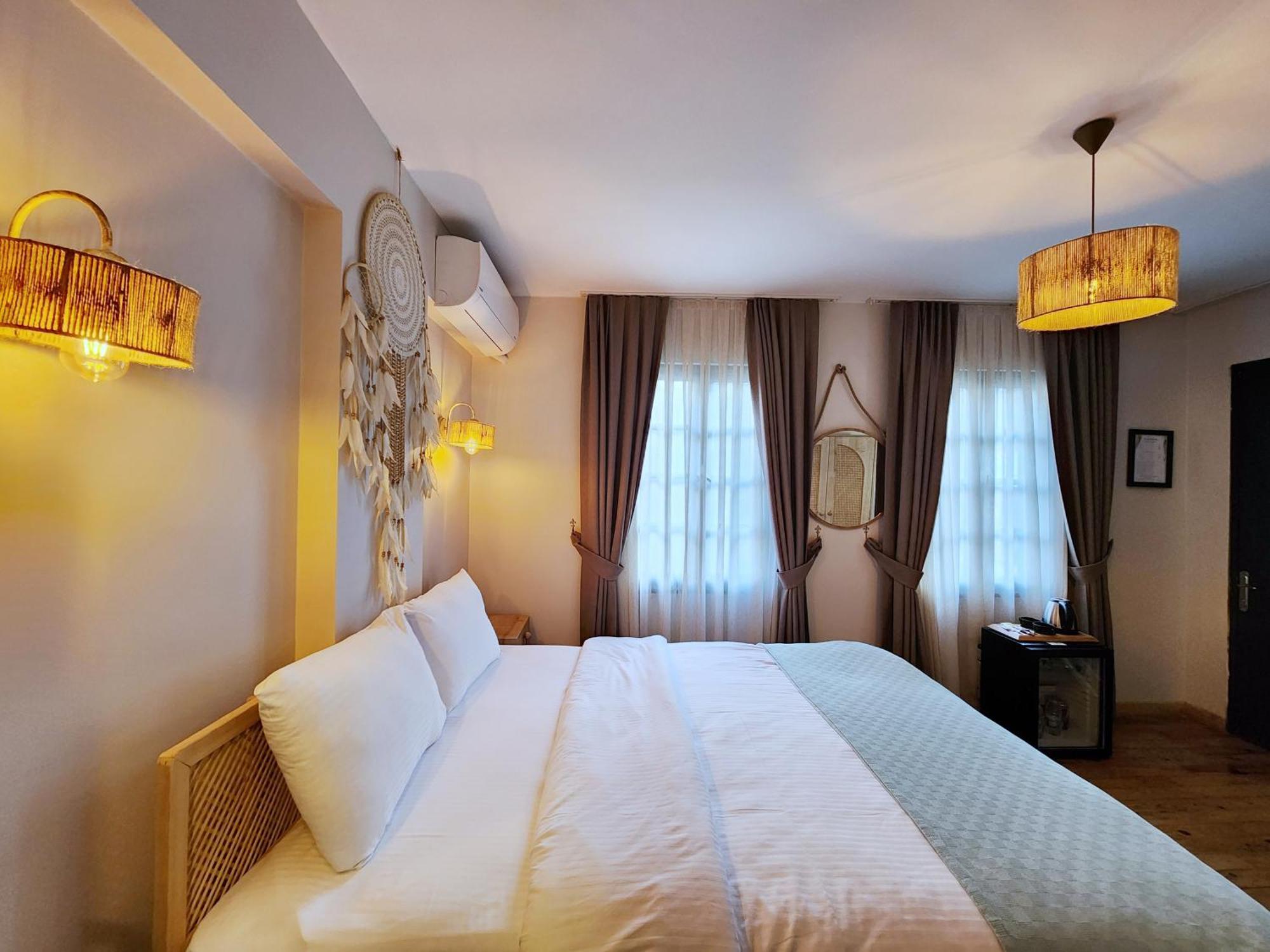 Aya Butik Otel Адалар Екстериор снимка